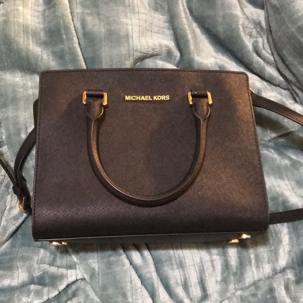 brand new michael kors purse !!!